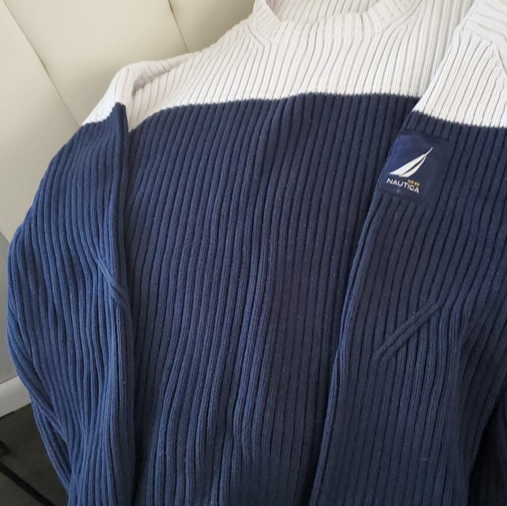 Náutica blue and cream sweater